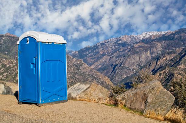 Best Porta potty rental near me  in Clifton, TN