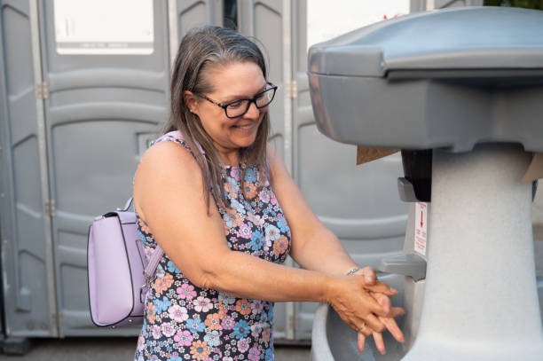Best Portable restroom solutions  in Clifton, TN